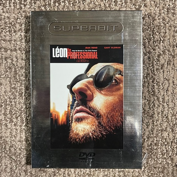 LEON THE PROFESSIONAL - Picture 1 of 4